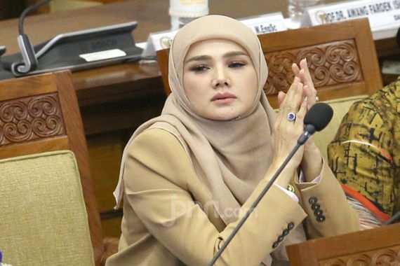 Mulan Jameela Ikut Rayakan Ulang Tahun Wakil Ketua DPR - JPNN.COM