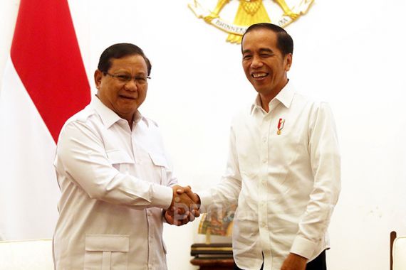 Jokowi Memprediksi Pilpres 2024 Jatah Prabowo, Willy NasDem Bereaksi, Ada Kata Aneh - JPNN.COM
