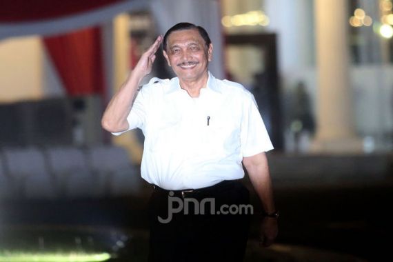 Adi Prayitno: Kalau Ada 10 Menteri Seperti Luhut, Beres Semua - JPNN.COM