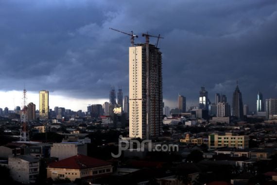 Cuaca Panas Melanda Jakarta, Oh Ternyata - JPNN.COM