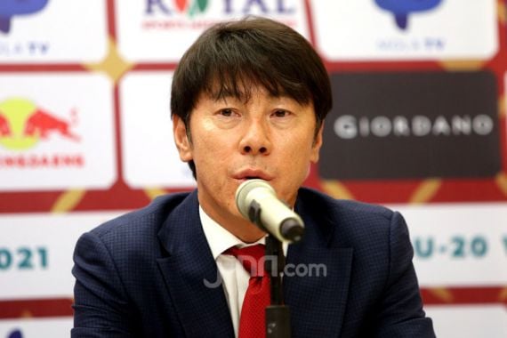 Shin Tae Yong Minta Federasi Sepak Bola Indonesia Meniru Sistem Kompetisi Thailand - JPNN.COM