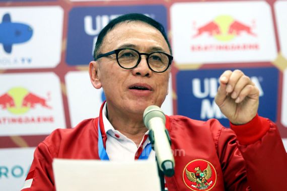 Ketum PSSI Merekrut 2 Mayor Jenderal TNI, Makin Banyak nih - JPNN.COM