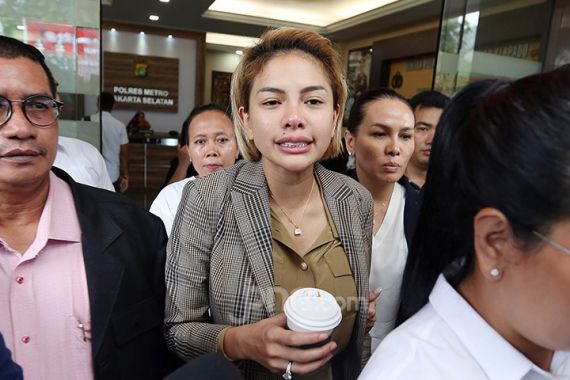 3 Berita Terheboh: Kematian Anak Karen Idol Tak Wajar? Sahabat Nikita di-DM Istri Polisi - JPNN.COM