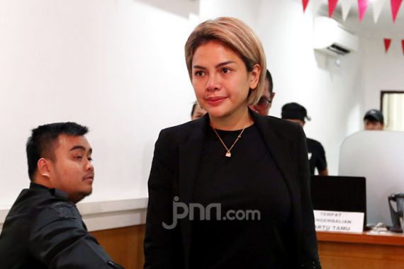 Blak-blakan, Nikita Mirzani Mengaku Jadi Korban Kekerasan Ajudan Prabowo - JPNN.COM