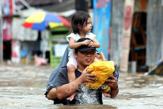 Update Info Banjir: 83 RT di Jakarta Masih Terendam, Begini Kondisinya - JPNN.COM