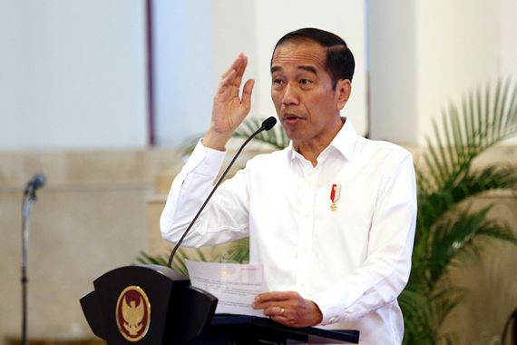 Jokowi Bertemu Surya Paloh Bahas Reshuffle Kabinet? Presiden Jawab Begini - JPNN.COM