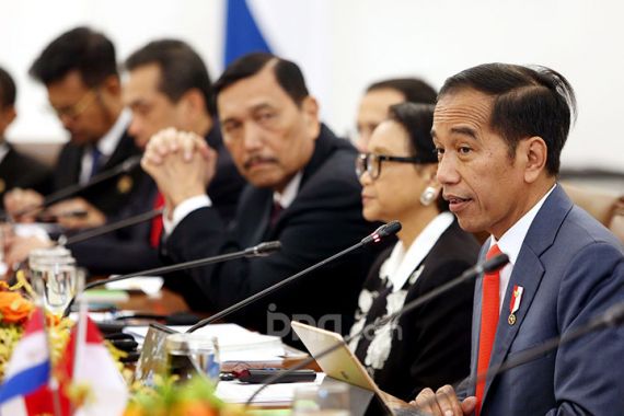 Menurut Teguh, Ini Tujuan Sebenarnya Jokowi Melakukan Reshuffle Kabinet, Rabu Pon? - JPNN.COM