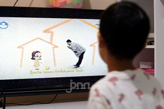 Pakar Sebut Kebijakan Penghentian Siaran Televisi Analog di Jabodetabek Kurang Tepat - JPNN.COM