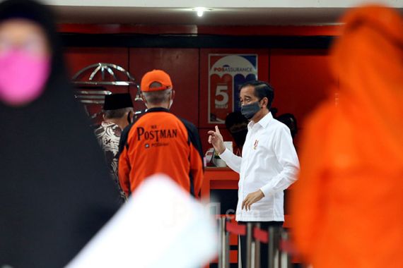 Dorong UMKM Go Digital, Jokowi Instruksikan Pemda Belanjakan APBD untuk Produk Lokal - JPNN.COM