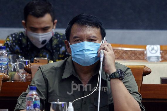 Kang TB Ingatkan Jenderal Andika soal Kekosongan Jabatan Pangkostrad - JPNN.COM