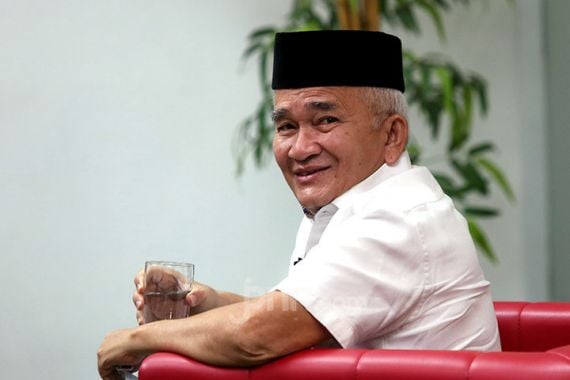 Giring PSI Pengin jadi Presiden, Ruhut Sitompul: Dia Adik Saya - JPNN.COM