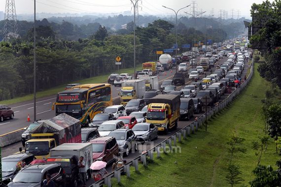 Jasa Marga Catat 509.140 Kendaraan Tinggalkan Jakarta selama 3 Hari Libur - JPNN.COM