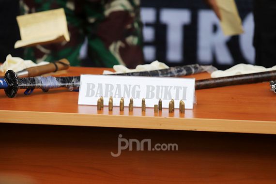 Sejumlah Saksi Melihat Laskar FPI Membawa Senjata Api, Siapa Mereka? - JPNN.COM