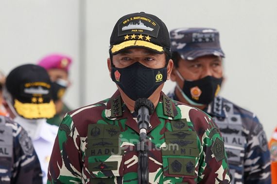 Jokowi Percayakan Distribusi Bantuan Obat Isoman ke TNI, Begini Kata Marsekal Hadi - JPNN.COM