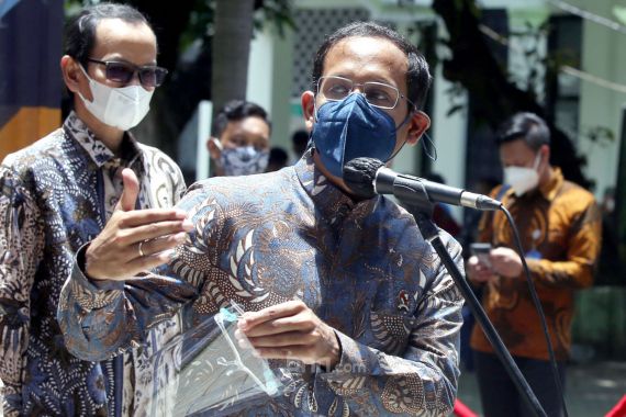 Tolak Usul Malaysia, Mas Nadiem: Bahasa Indonesia Lebih Unggul! - JPNN.COM