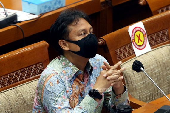 Menteri Kesehatan Pastikan Vaksin Covid-19 Buatan Indonesia Lebih Aman - JPNN.COM