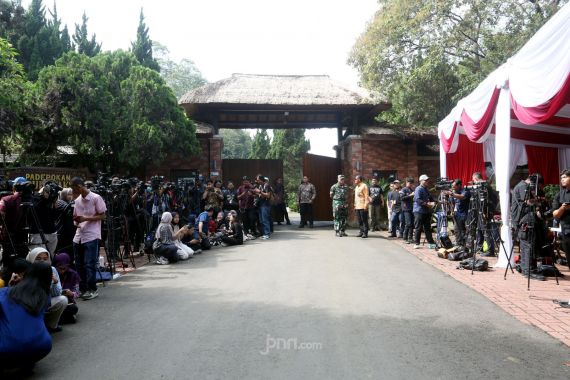 Sebut Ada Calon Wamen Selundupan Datang ke Hambalang, Said Didu Singgung Jokowi - JPNN.COM