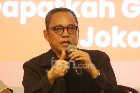 Deddy PDIP: Saya Tersinggung, Pak Prabowo Diperlakukan Seperti Itu di Solo - JPNN.COM