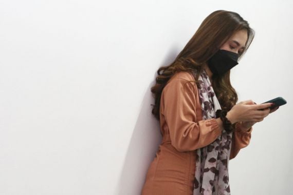 Ladies, Curiga Pasangan Selingkuh Melalui WhatsApp, Gunakan 11 Trik Ini untuk Menyelidikinya - JPNN.COM