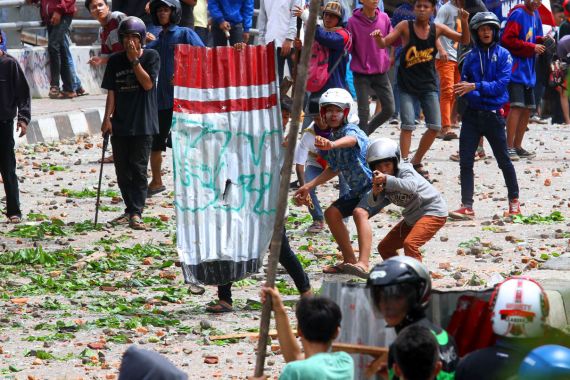 Polres Jakarta Timur Tangkap 10 Remaja Hendak Tawuran di Cakung - JPNN.COM