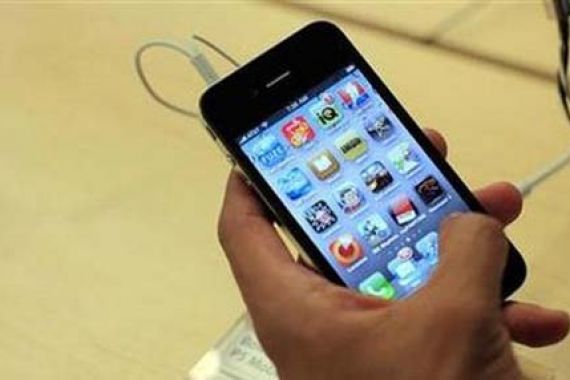 iPhone 4 Bermasalah, Apple Beri Kompensasi - JPNN.COM