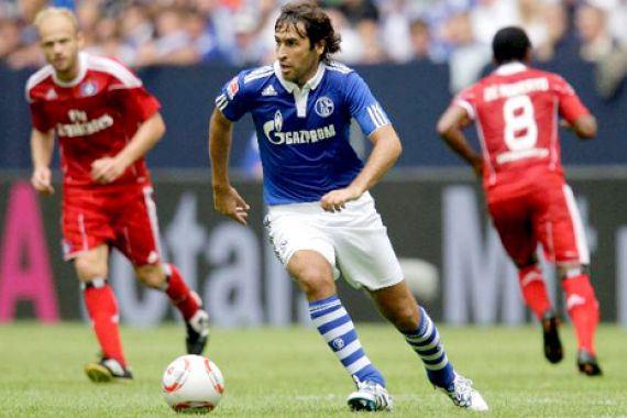 Debut Sukses Raul di Schalke - JPNN.COM