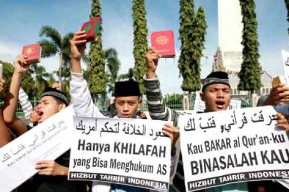 HTI Tentang Keras Rencana Pembakaran Al-quran - JPNN.COM