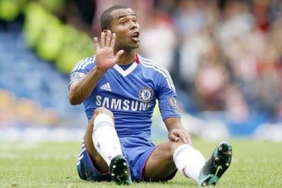 Flat Ashley Cole Dibobol Maling - JPNN.COM