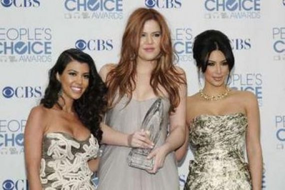 Trio Kardashian Tersandung Kartu Kredit - JPNN.COM