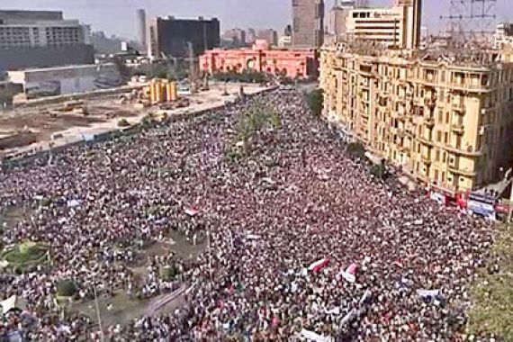 Mesir Bergejolak, Ribuan WNI pun Dievakuasi - JPNN.COM