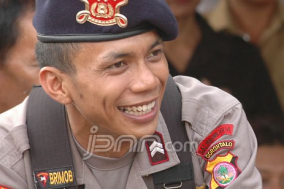 Berhenti Jadi Polisi, Briptu Norman Dikontrak Rp5 M - JPNN.COM