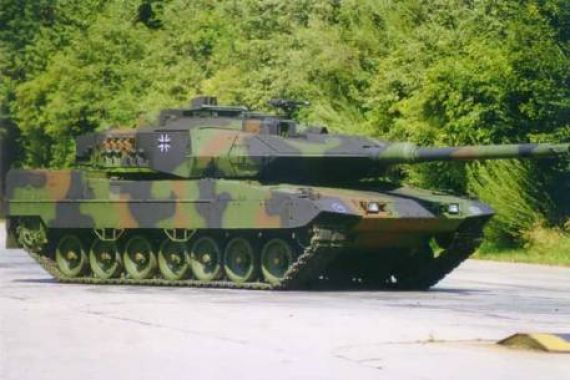 Curiga Ada Calo Tank Leopard - JPNN.COM