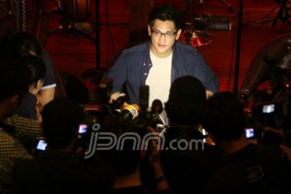 Afgan, Larut di Konser Emosional - JPNN.COM