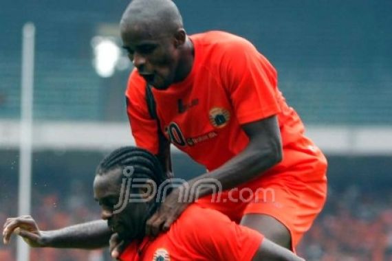 Persib Serius Bidik Greg Nwokolo - JPNN.COM