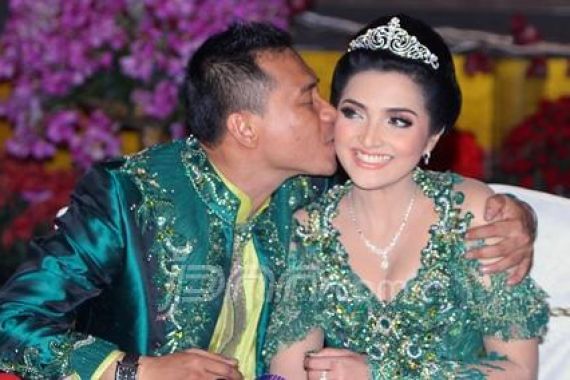 Anang Nikah Lagi di Kampungnya - JPNN.COM