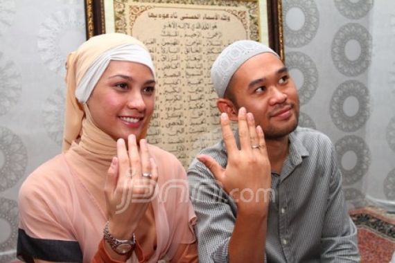 Pernikahan Rachel Maryam Tak Direstui Mertua - JPNN.COM