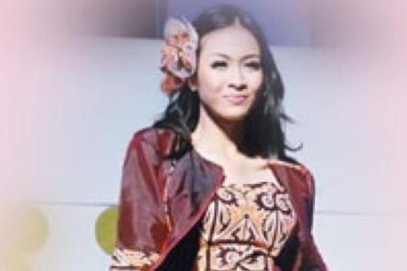 Batik Batak Karya Oki Wong - JPNN.COM