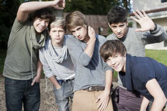 Boyband One Direction Bukukan Rekor Penjualan - JPNN.COM