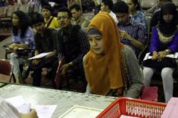 Mahasiswa Calon Guru Diasramakan dan Ikatan Dinas - JPNN.COM