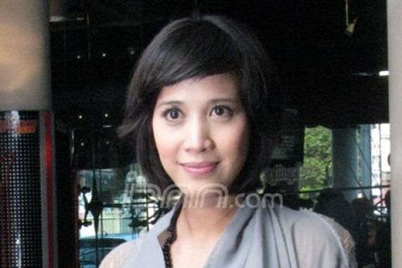 Fanny Enggan Pakai Baby Sitter - JPNN.COM