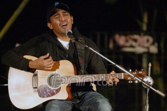 Glenn Fredly: Save KPK, Presiden Kemana? - JPNN.COM