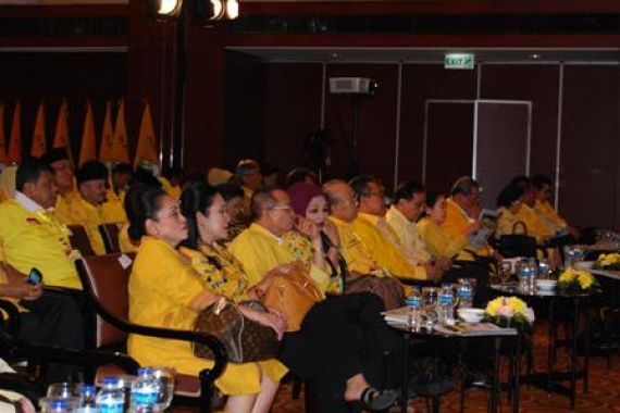 Golkar Perlu Kerja Keras Menangkan Ical - JPNN.COM