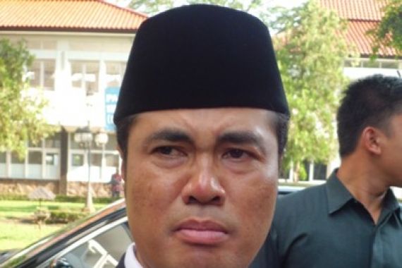 Ngaku Duda, Aceng Dilaporkan Bekas Istri - JPNN.COM