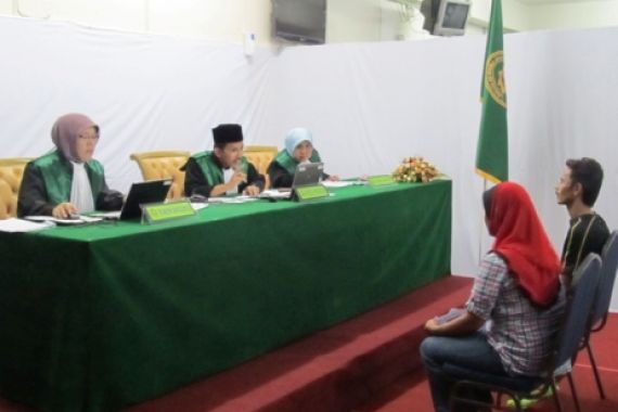 Ratusan TKI Ikuti Isbat Nikah di Konsulat RI di Tawau - JPNN.COM