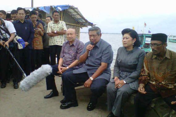 Tiru Blusukan Ala Jokowi, SBY Menelan Rasa Kecewa - JPNN.COM