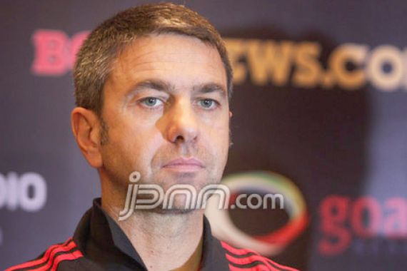 Costacurta dan Bepe Saling Tantang - JPNN.COM