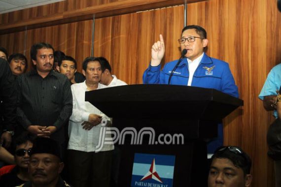 Melawan, Anas Yakin Menang - JPNN.COM