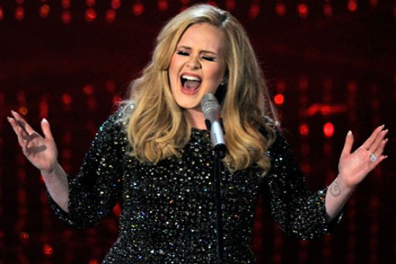 Adele Lebih Senang Ngemil Spageti, Ketimbang Party - JPNN.COM