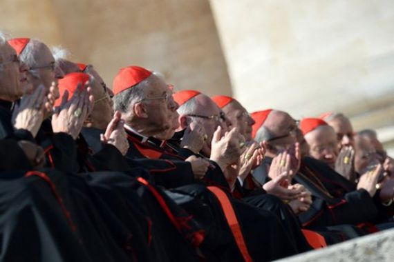 115 Kardinal Mulai Pilih Paus Baru - JPNN.COM