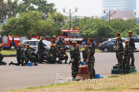 Panglima TNI: Tentara Sudah Disiapkan Bantu Polisi - JPNN.COM